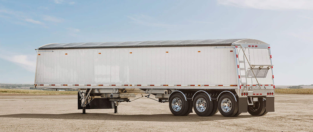 Prestige Hopper Tri-Axle Aluminum